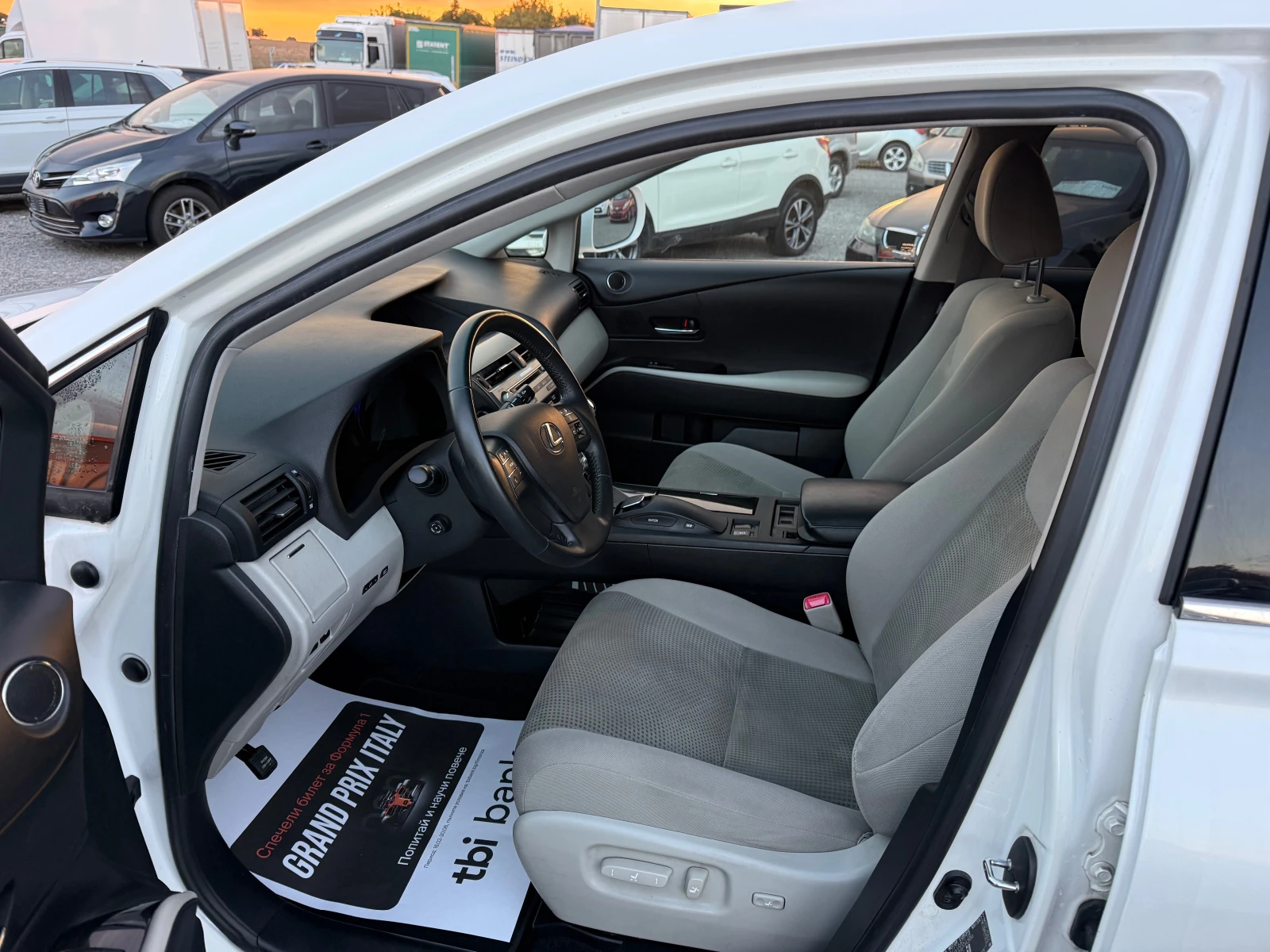 Lexus RX 450h 3.5 4x4, снимка 9 - Автомобили и джипове - 56556212