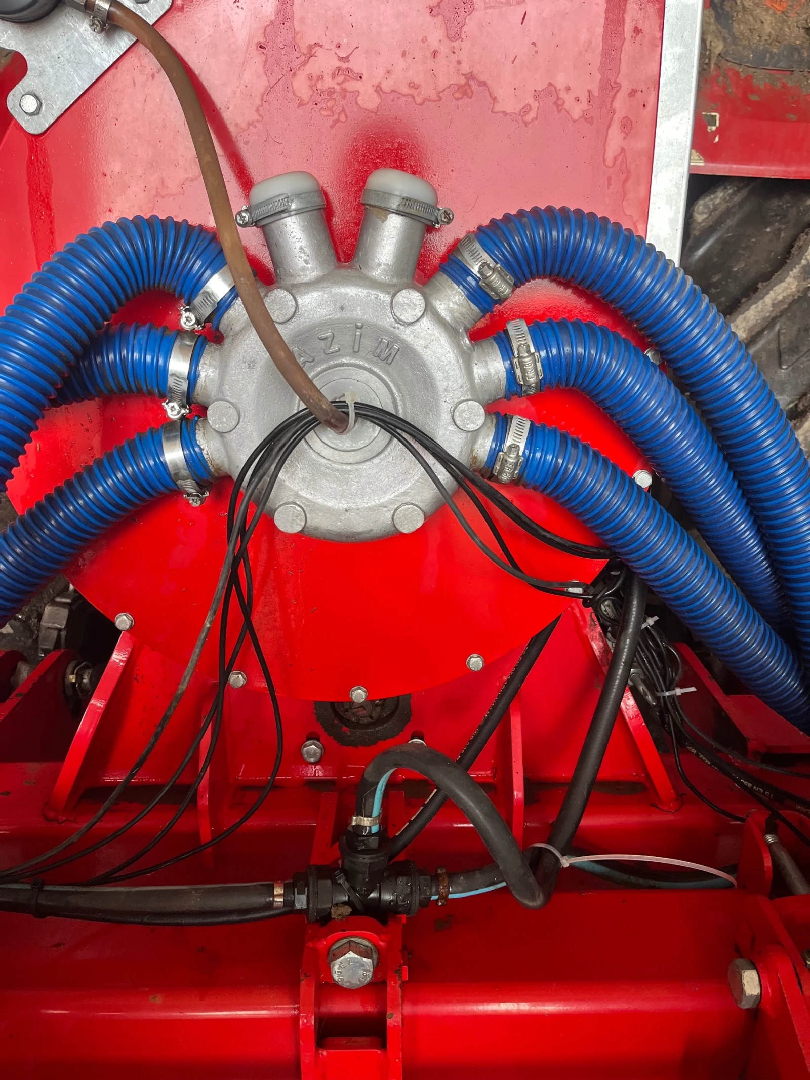 Сеялка Gaspardo, снимка 8 - Селскостопанска техника - 53776875