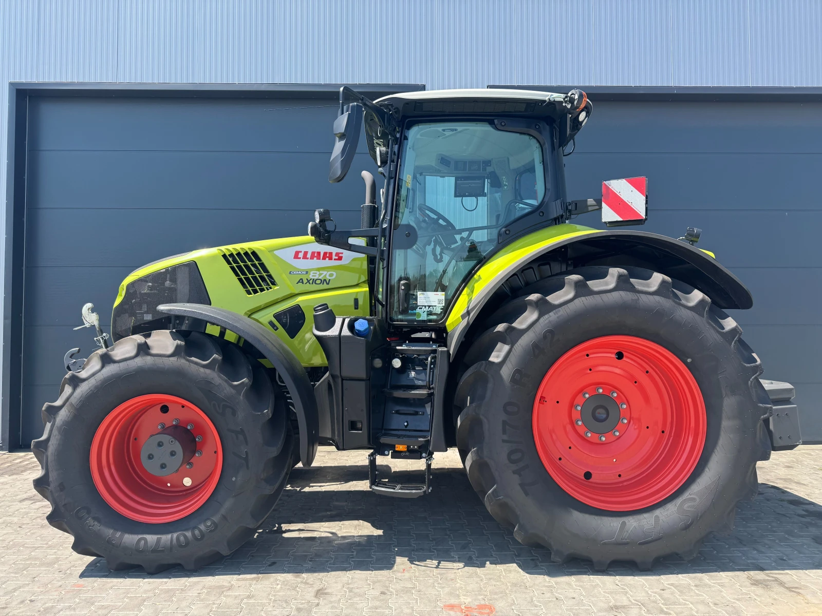 Трактор Claas CLAAS AXION 870 CMATIC CEBIS