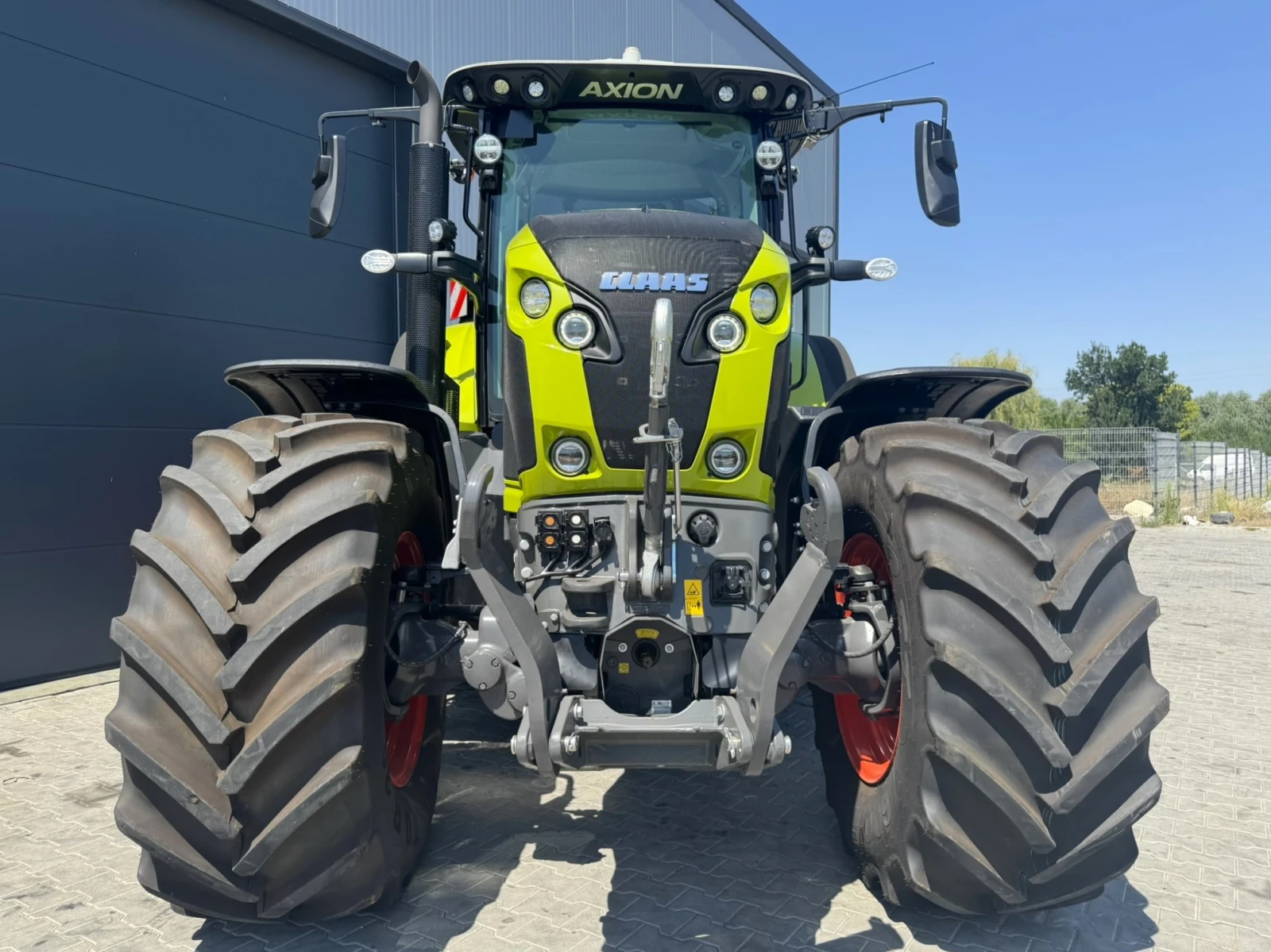Трактор Claas CLAAS AXION 870 CMATIC CEBIS, снимка 3 - Селскостопанска техника - 55653708