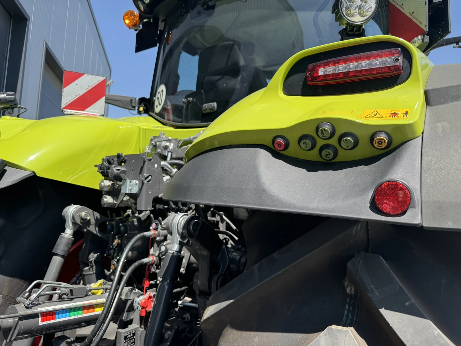 Трактор Claas CLAAS AXION 870 CMATIC CEBIS, снимка 14 - Селскостопанска техника - 55653708