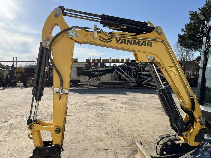 Багер Yanmar VIO27-6 - изображение 4