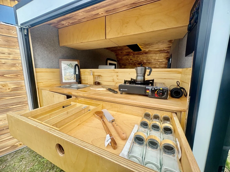 Каравана Други AT Trailers, снимка 11 - Каравани и кемпери - 52543173