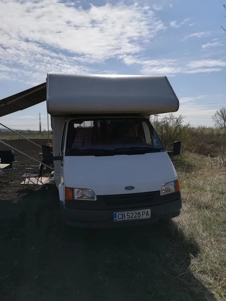 Кемпер Ford Транзит 120, снимка 8 - Каравани и кемпери - 53579827