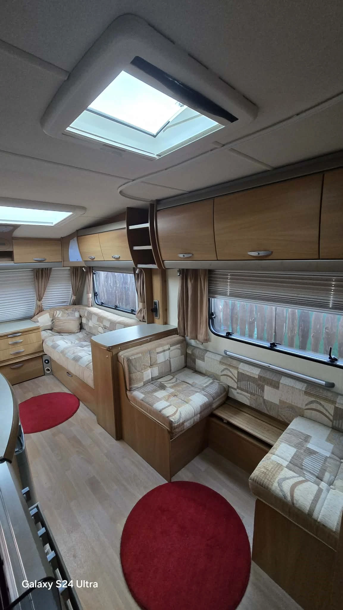 Каравана Swift Challenger, снимка 15 - Каравани и кемпери - 54155557