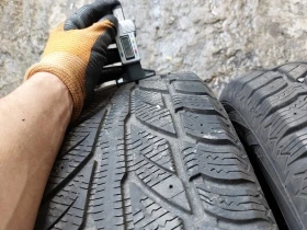 Гуми Зимни 235/65R17, снимка 4