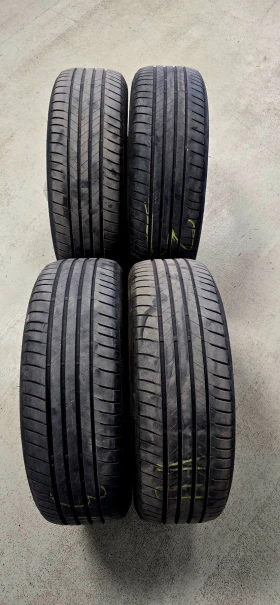 Гуми Летни 215/60R17, снимка 1 - Гуми и джанти - 49533951