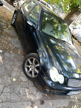 Mercedes-Benz C 220, снимка 4