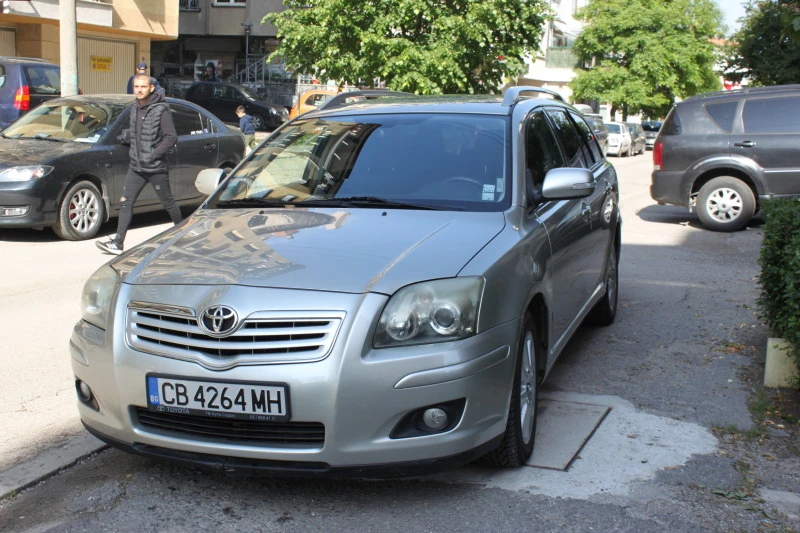 Toyota Avensis, снимка 4 - Автомобили и джипове - 47282774