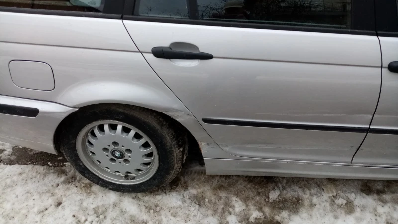 BMW 320 136 коня, снимка 2 - Автомобили и джипове - 51674231