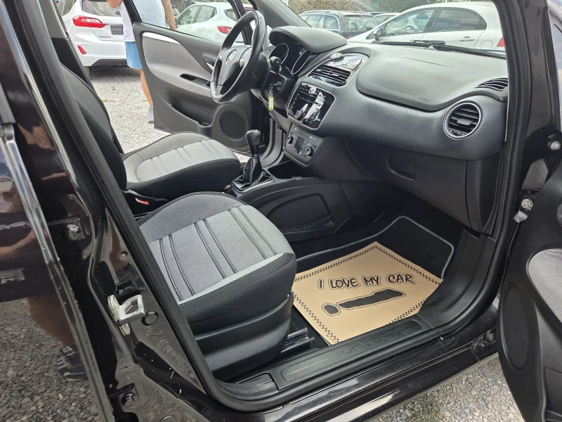 Fiat Punto 1.3 m-jet EVO, снимка 8 - Автомобили и джипове - 51613529