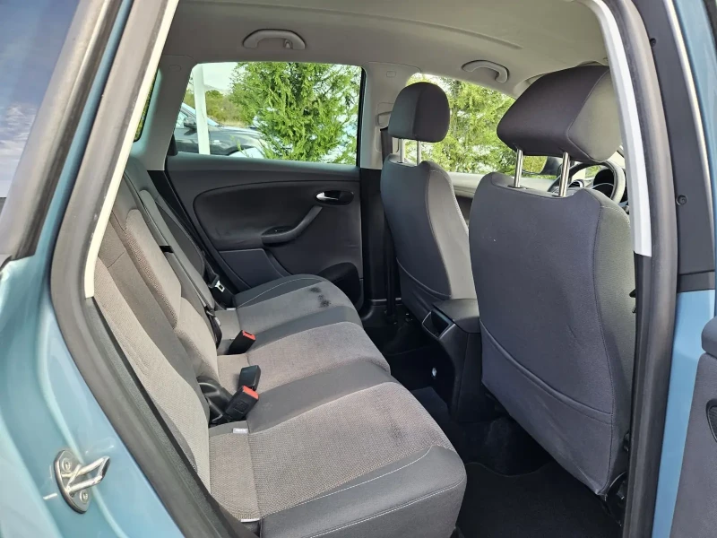 Seat Altea XL= 1.9TDI-105кс= АВТОМАТ= 157.000км= АВТОПИЛОТ, снимка 14 - Автомобили и джипове - 51839201