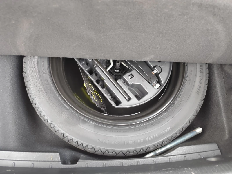 Peugeot 508 1.5HDi* LED* АВТОМАТИК* EURO6D* , снимка 13 - Автомобили и джипове - 52753068