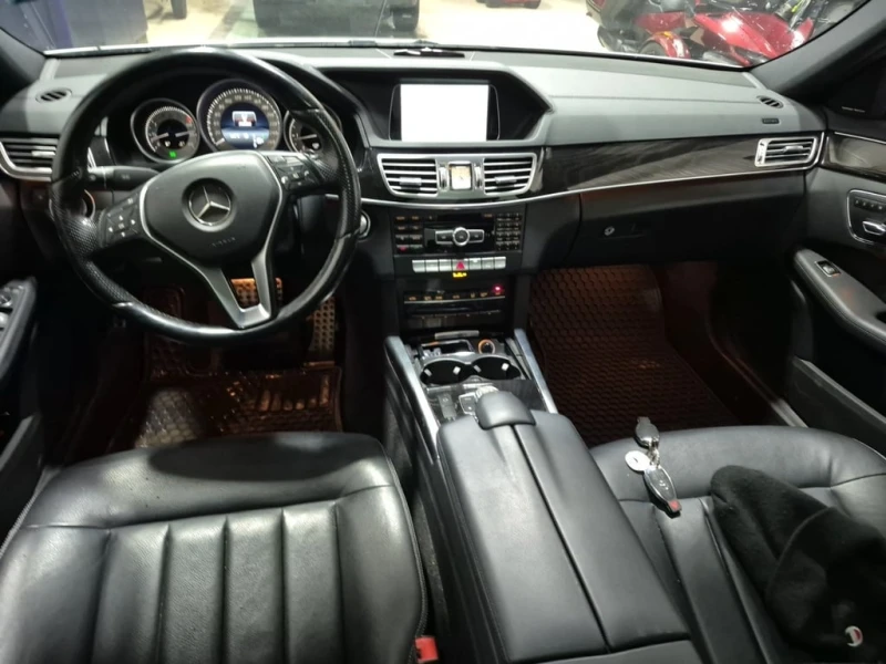 Mercedes-Benz E 250 * BLUETEC * CARFAX * ФИНАНСИРАНЕ, снимка 11 - Автомобили и джипове - 52852222
