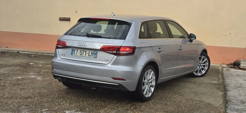 Audi A3 1.6tdi Navigation , снимка 6 - Автомобили и джипове - 53188381