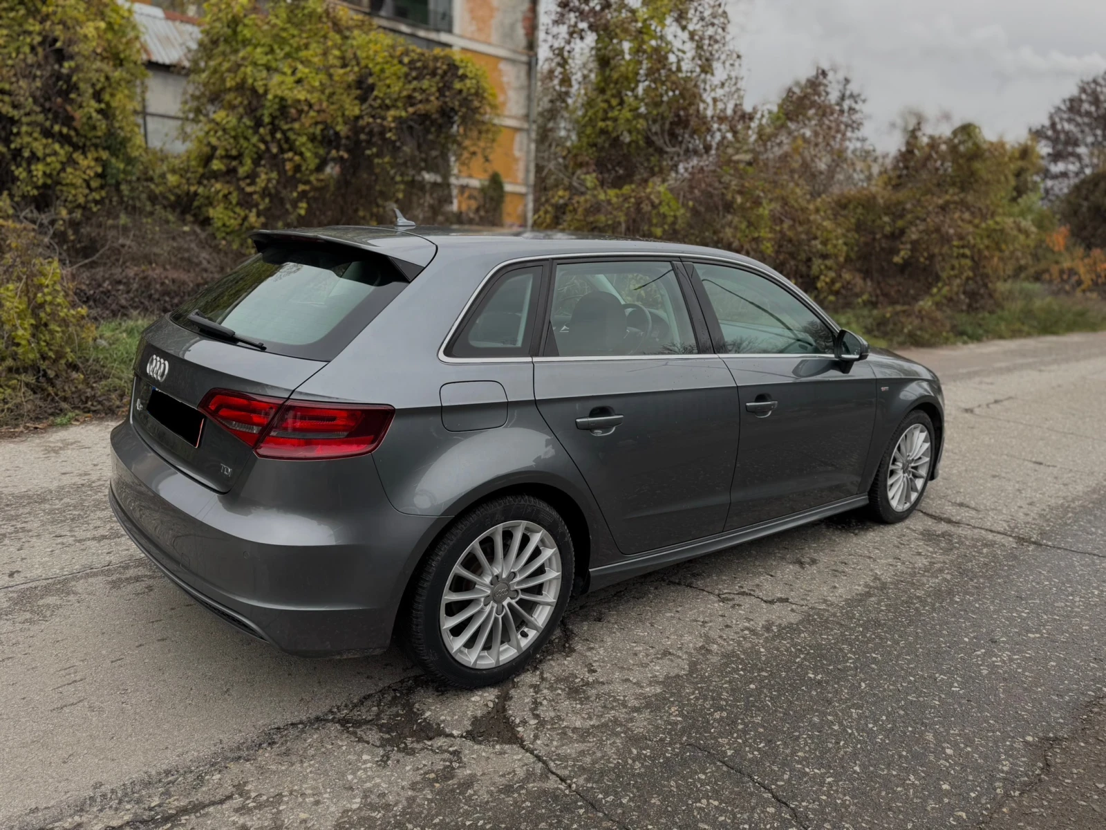 Audi A3 1.6 TDI Sportback, S-Line Packet - изображение 4