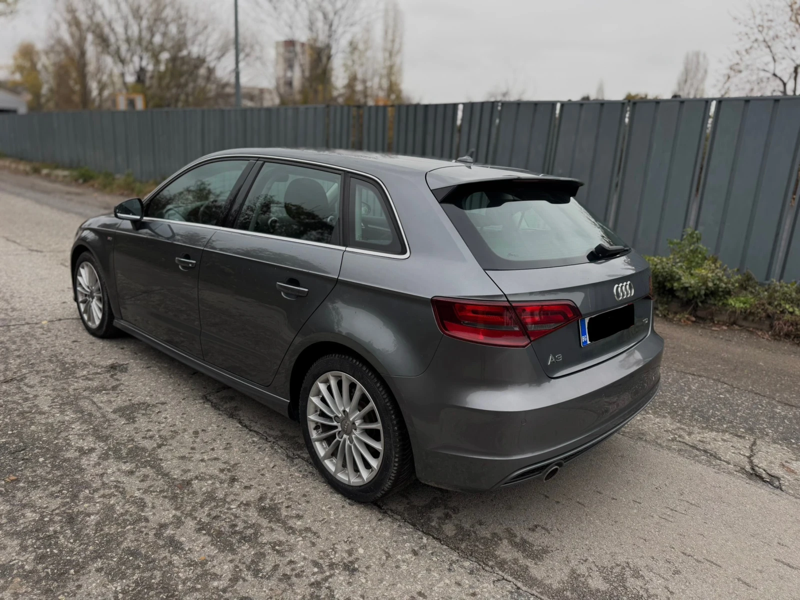 Audi A3 1.6 TDI Sportback, S-Line Packet - изображение 7