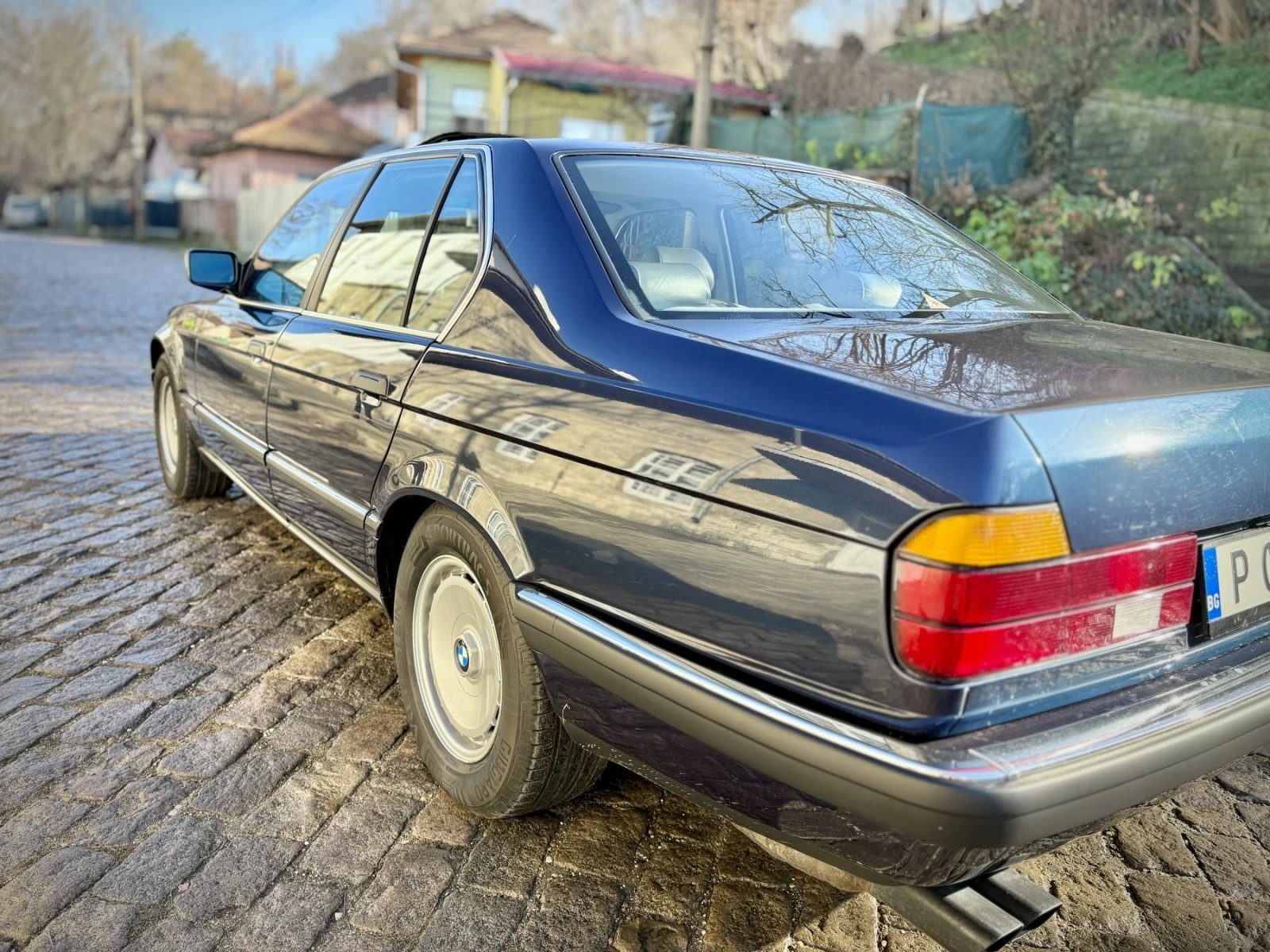 BMW 750  - изображение 7