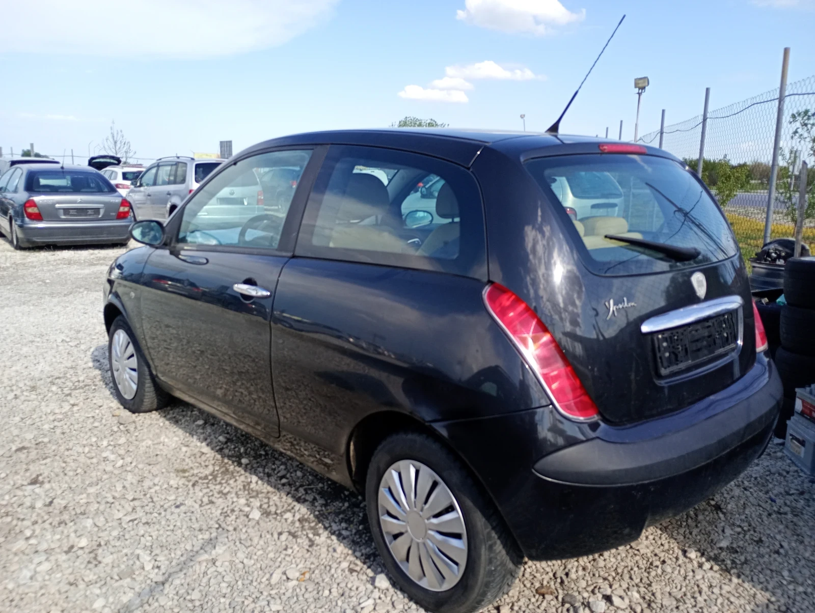 Lancia Ypsilon 1.2 i.Перфектна - изображение 4