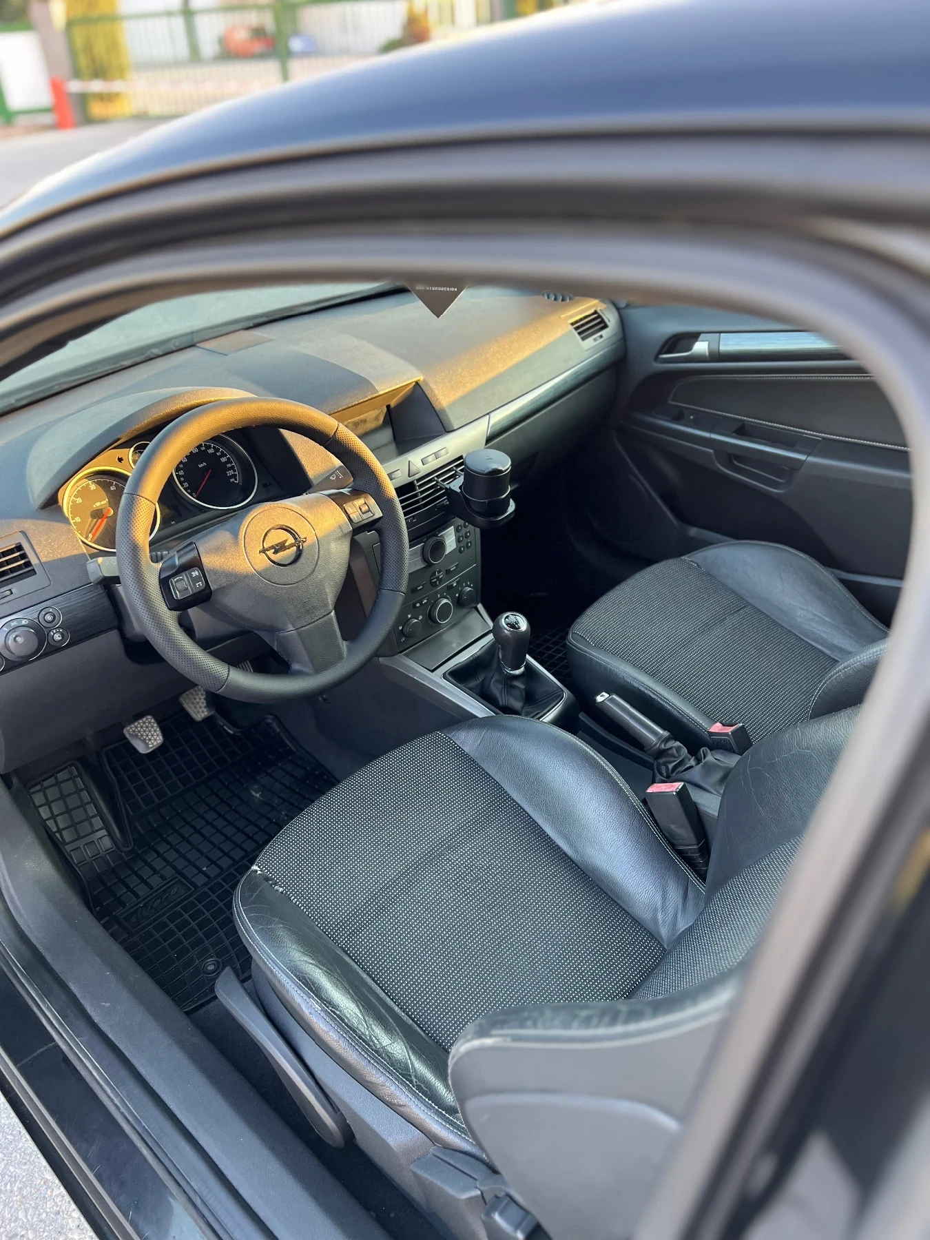 Opel Astra 1.9CDTI 120hp  - изображение 10