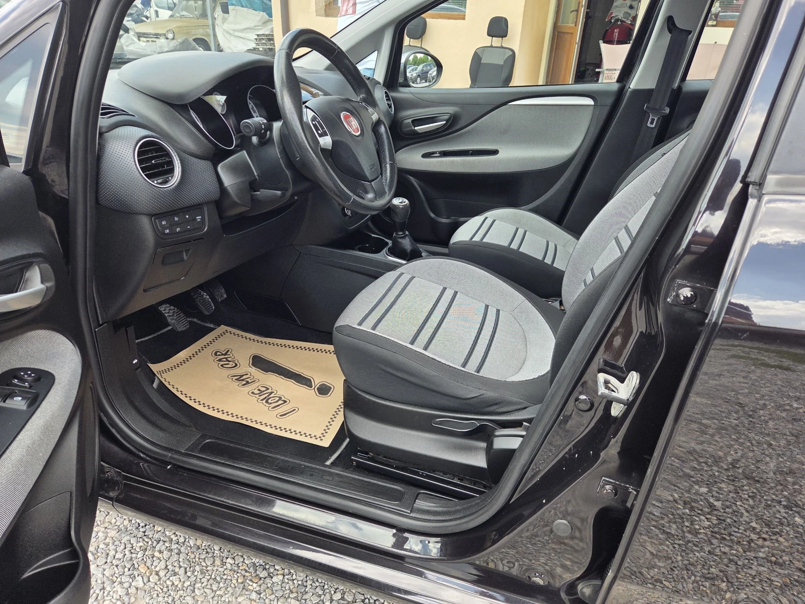 Fiat Punto 1.3 m-jet EVO - изображение 7