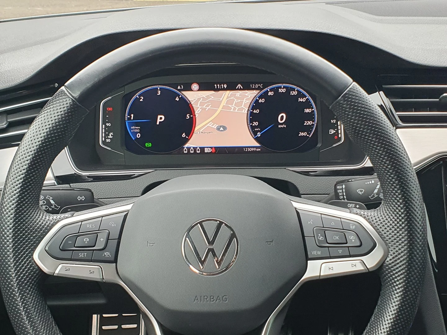 VW Passat 2.0TDI SCR 4MOT DSG | Mobile.bg   7