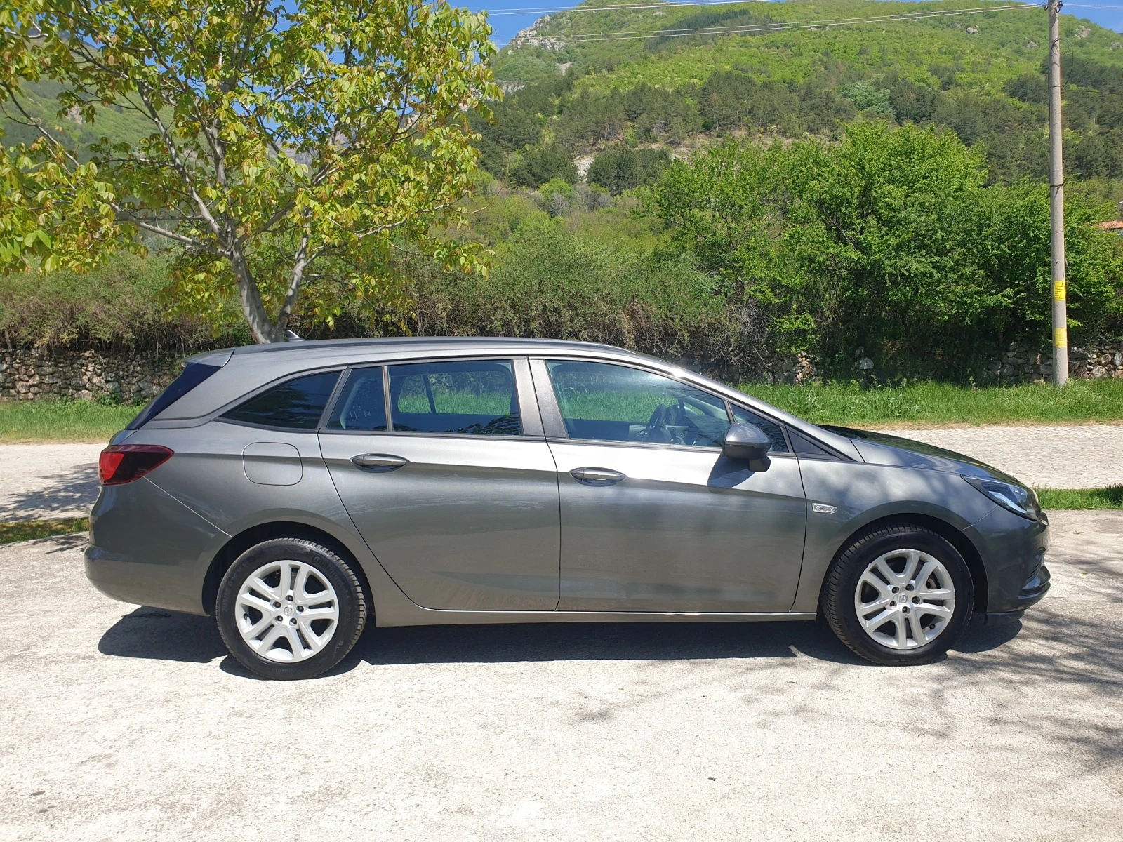 Opel Astra CDTI sport tourer - изображение 4