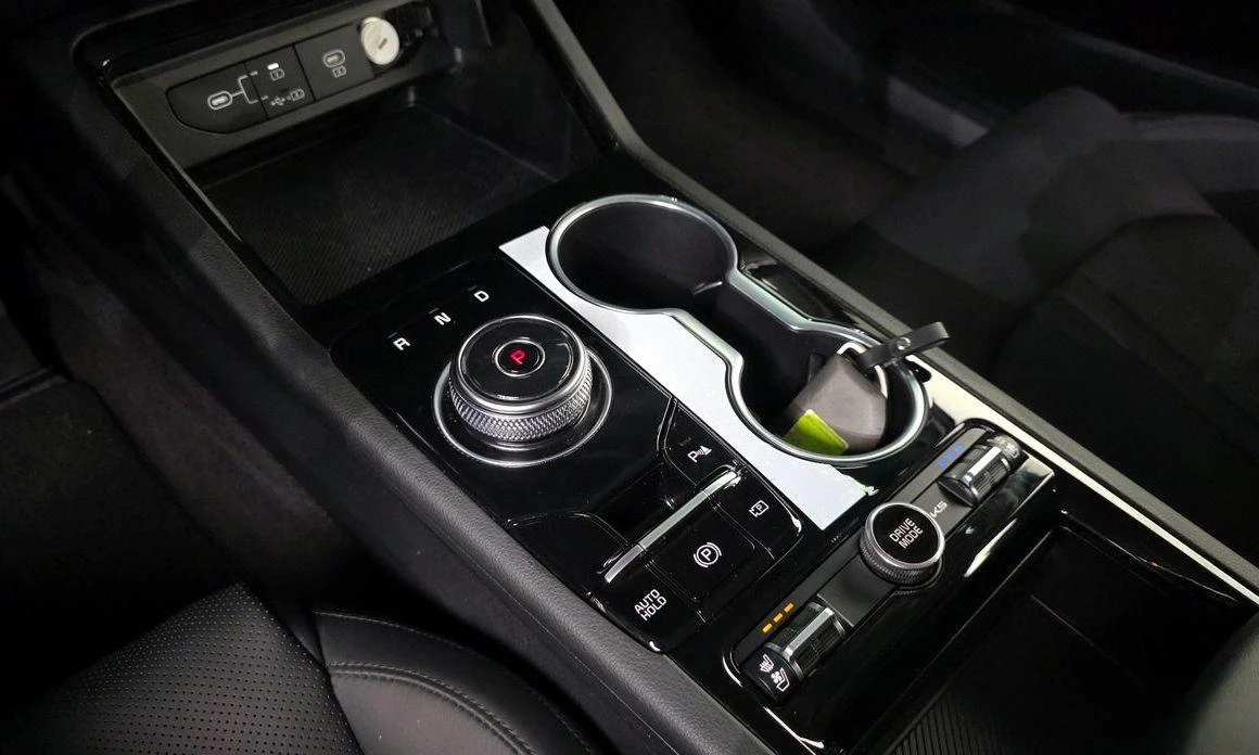 Kia K5 2.0 LPi Prestige * НАЙ-ДОБРА ЦЕНА В БЪЛГАРИЯ*  - изображение 9