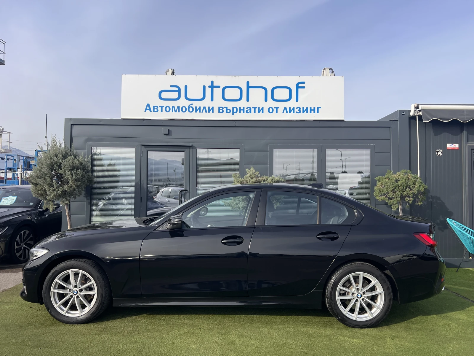 BMW 320 Advantage/Xdrive/2.0d/190k.c./8AT - изображение 2