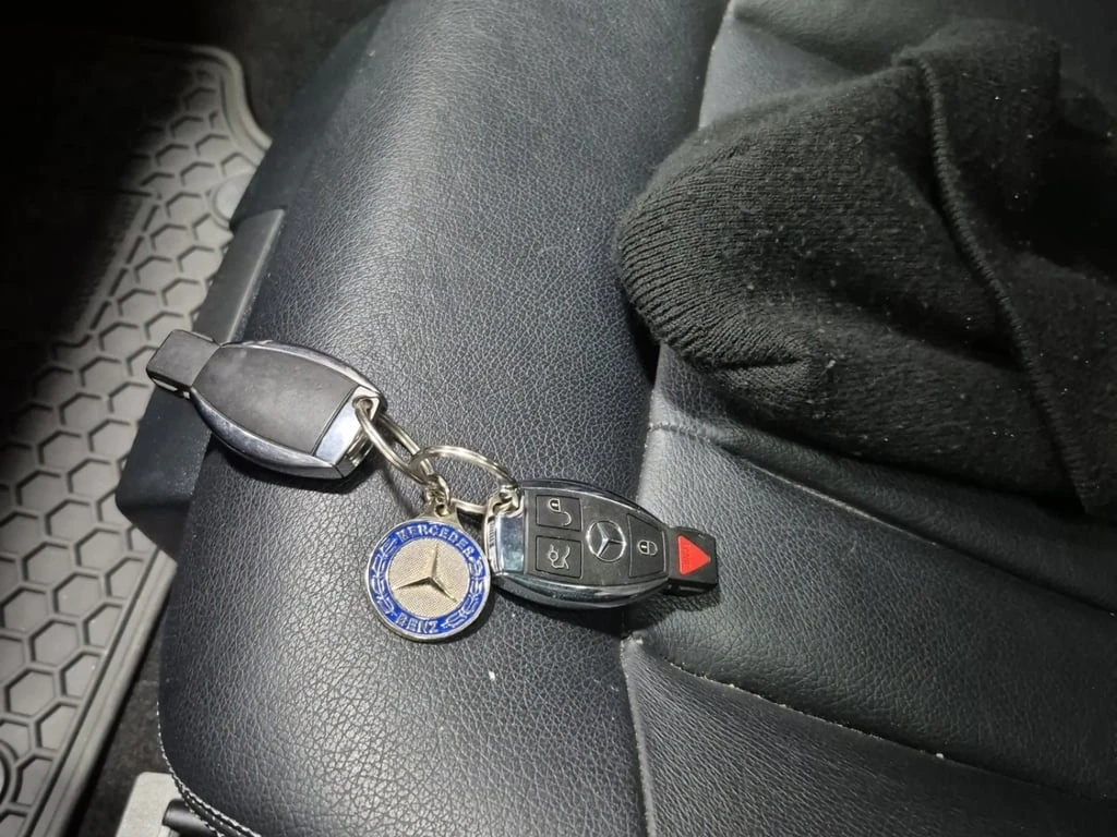 Mercedes-Benz E 250 * BLUETEC * CARFAX * ФИНАНСИРАНЕ - изображение 8