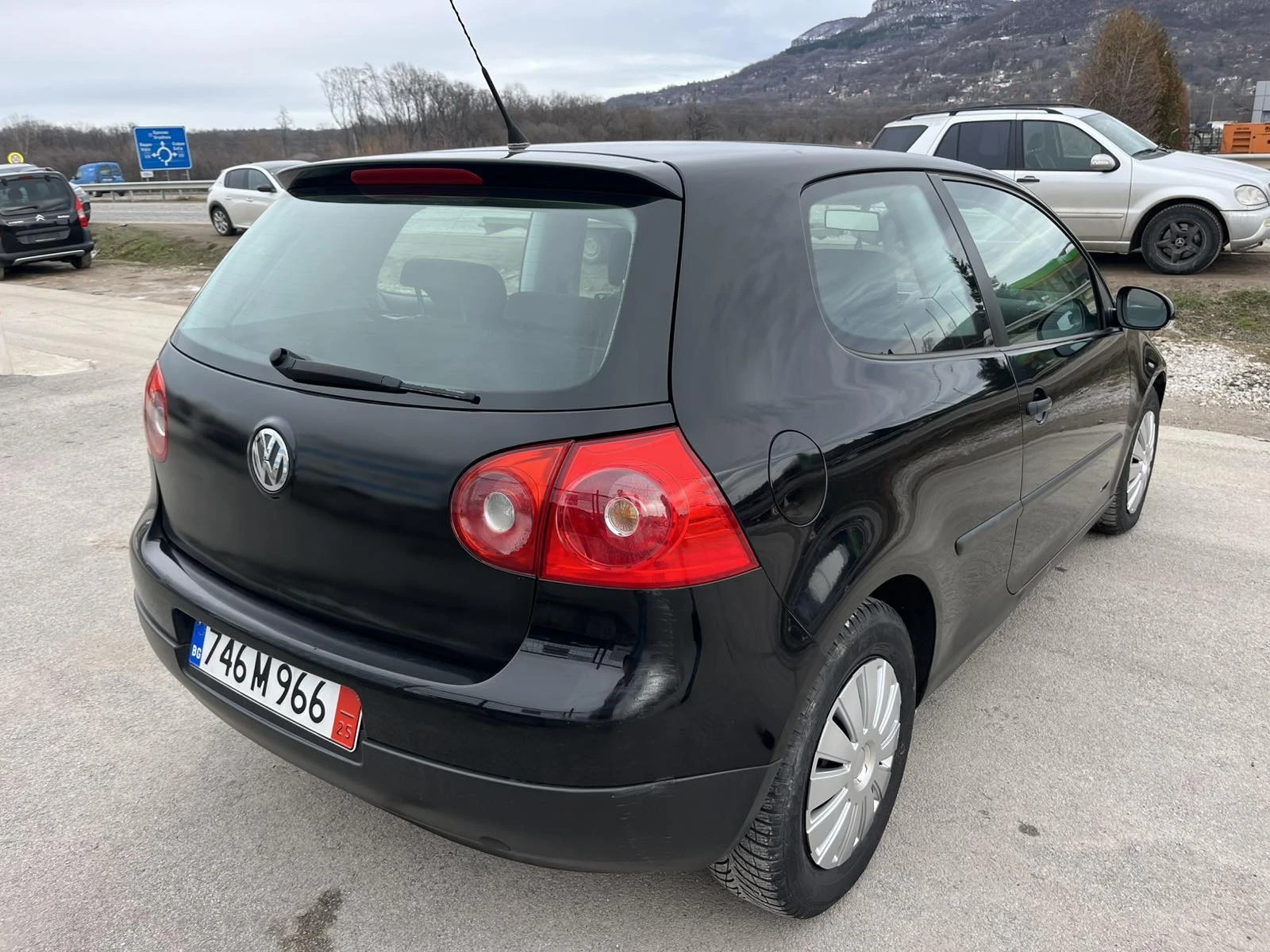 VW Golf 2.0SDI 75кс 116 000км КЛИМАТИК - изображение 4