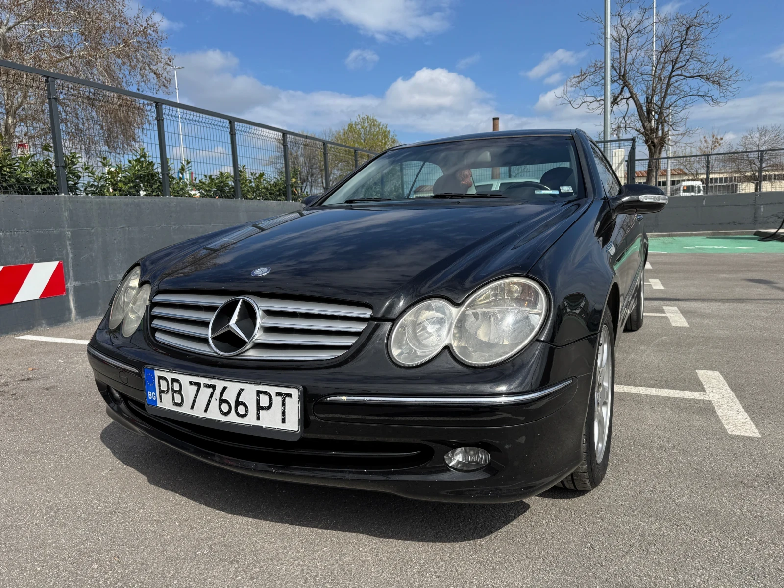 Mercedes-Benz CLK, снимка 2 - Автомобили и джипове - 53849279