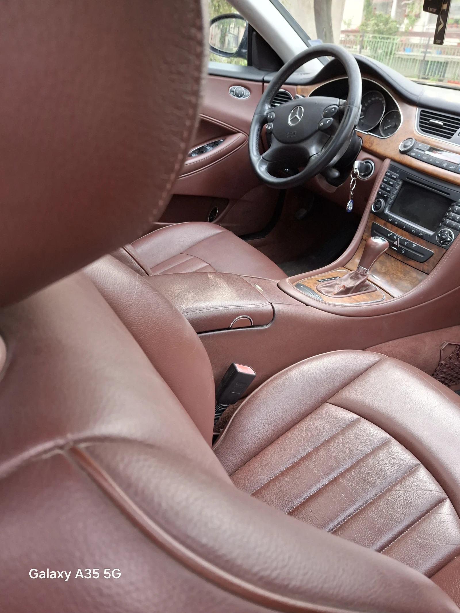 Mercedes-Benz CLS 320, снимка 14 - Автомобили и джипове - 54006333