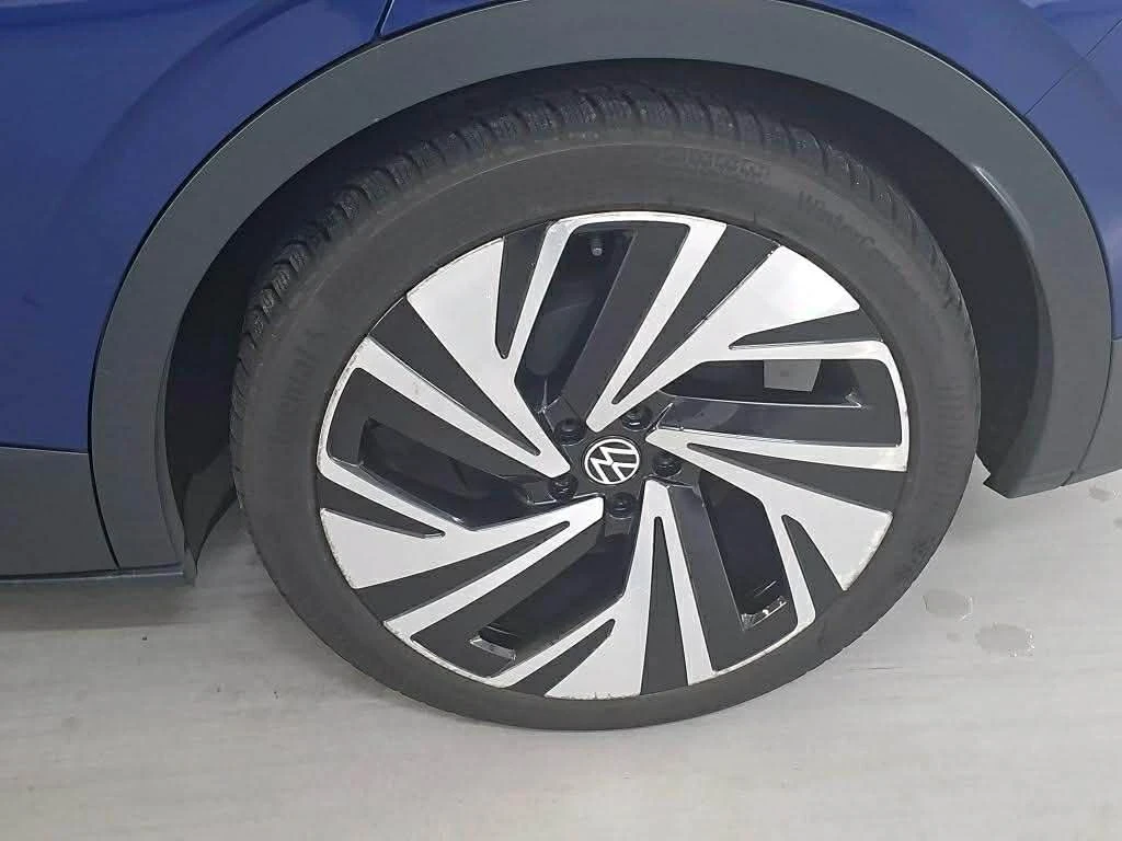 VW ID.4 77KWH/1ST MAX/ТЕРМОПОМПА/KEYLESS/HEAD-UP/FULL, снимка 6 - Автомобили и джипове - 54149846