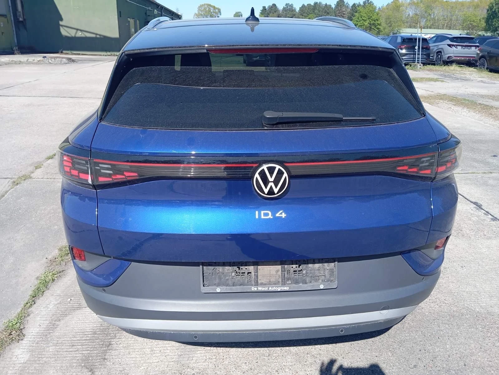 VW ID.4 77KWH/1ST MAX/ТЕРМОПОМПА/KEYLESS/HEAD-UP/FULL, снимка 4 - Автомобили и джипове - 54149846
