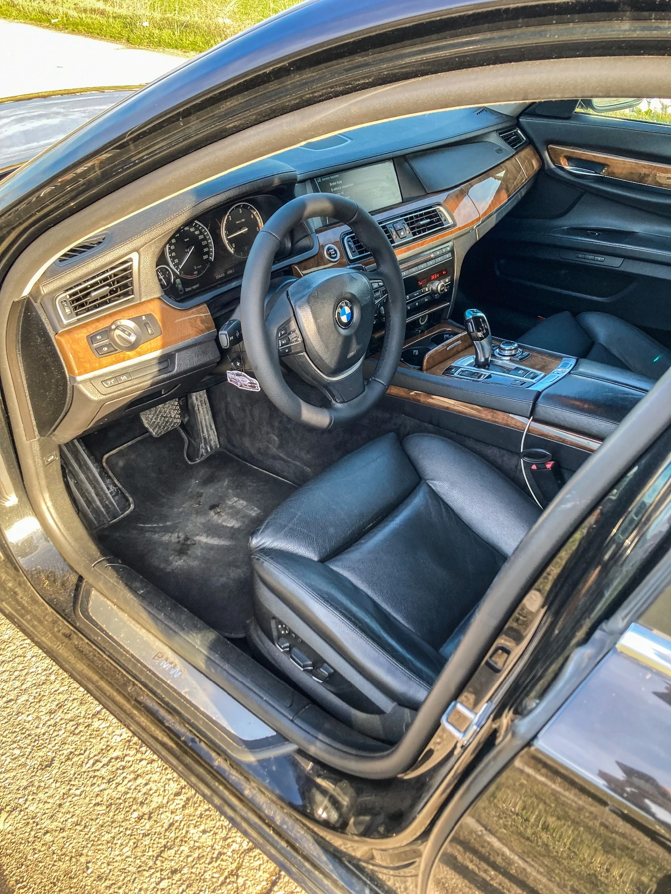 BMW 730 Night vision, следене на ленти, обслужен , снимка 5 - Автомобили и джипове - 54164305