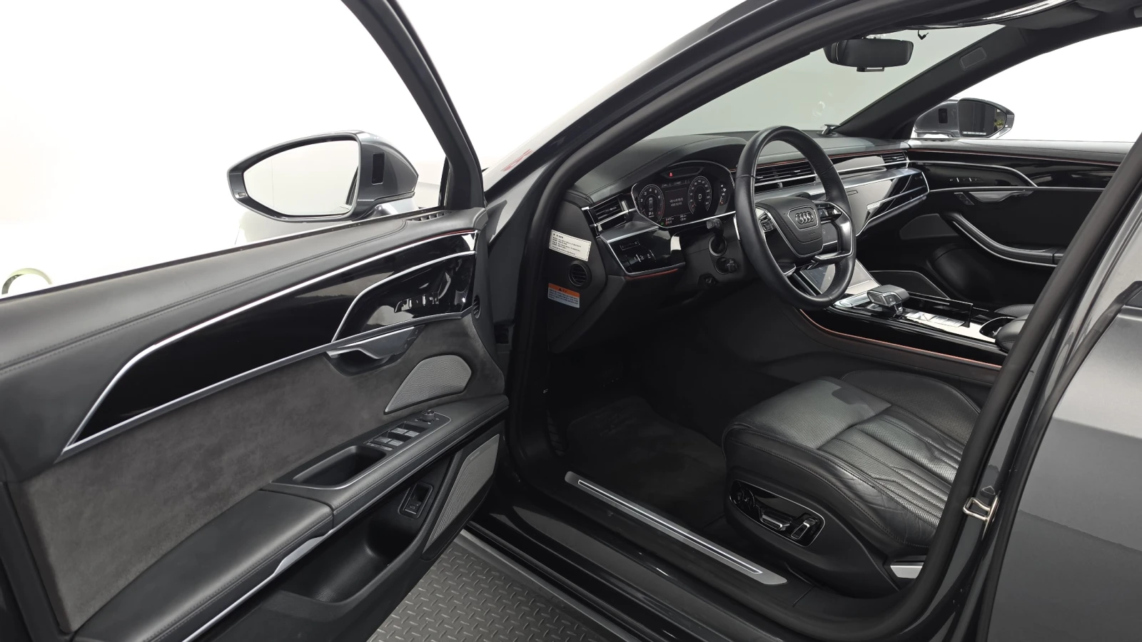Audi A8 3.0 55TFSI Quattro, Distronic, HeadUP, Обдух, 360-, снимка 8 - Автомобили и джипове - 54738851