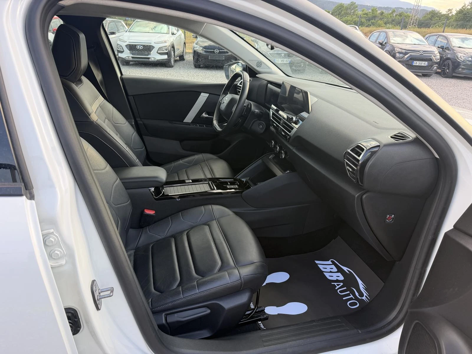 Citroen C4 1.5, Нов Внос, Automatic, снимка 9 - Автомобили и джипове - 54751958