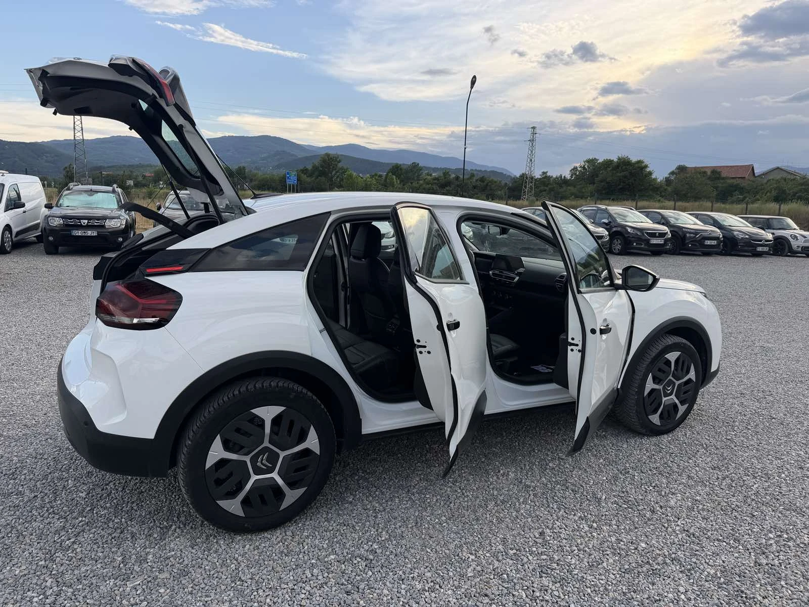 Citroen C4 1.5, Нов Внос, Automatic, снимка 7 - Автомобили и джипове - 54751958