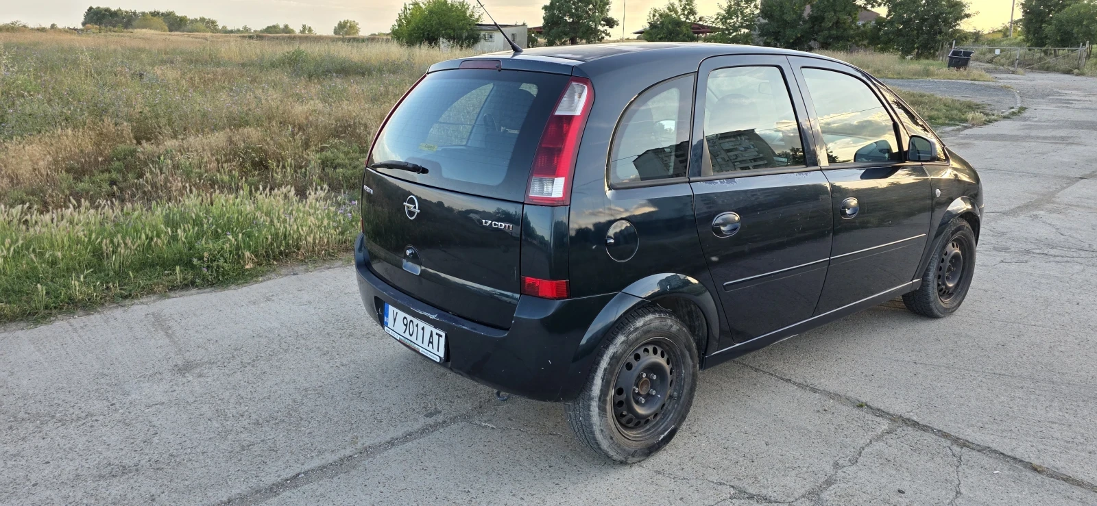 Opel Meriva 1.7 CDTI, снимка 4 - Автомобили и джипове - 54934388