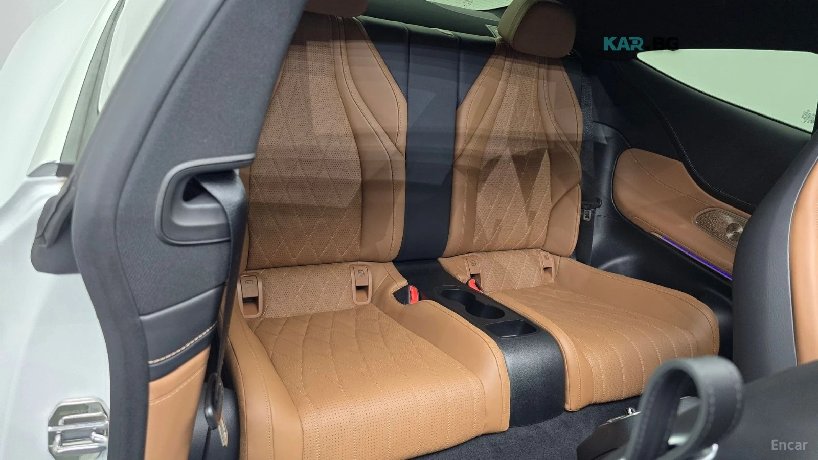 Mercedes-Benz CLE 450 4MATIC* BURMESTER* DISTRONIC* 360* МАСАЖИ* ОБДУХ* , снимка 10 - Автомобили и джипове - 56131348