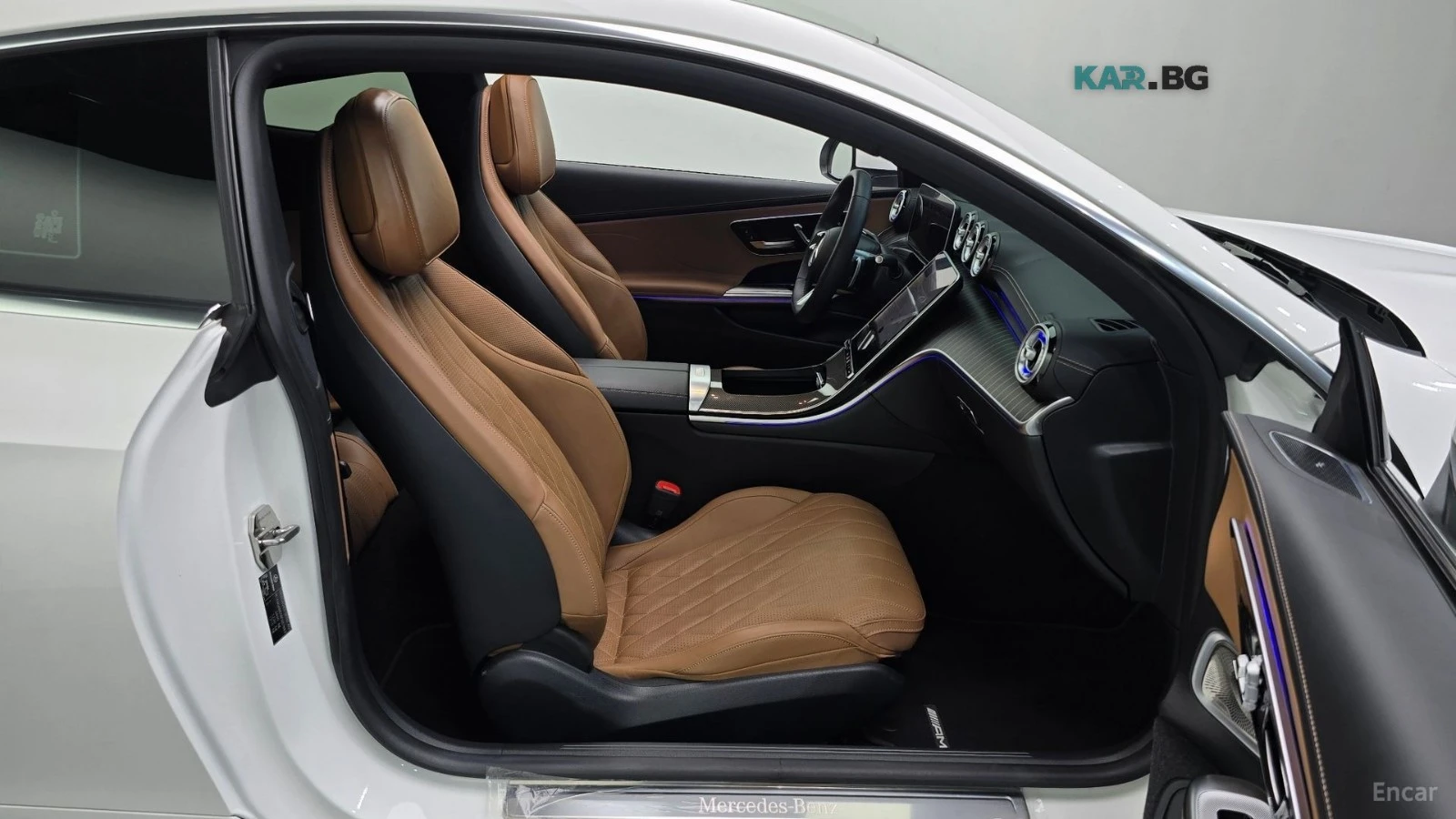 Mercedes-Benz CLE 450 4MATIC* BURMESTER* DISTRONIC* 360* МАСАЖИ* ОБДУХ* , снимка 9 - Автомобили и джипове - 56131348