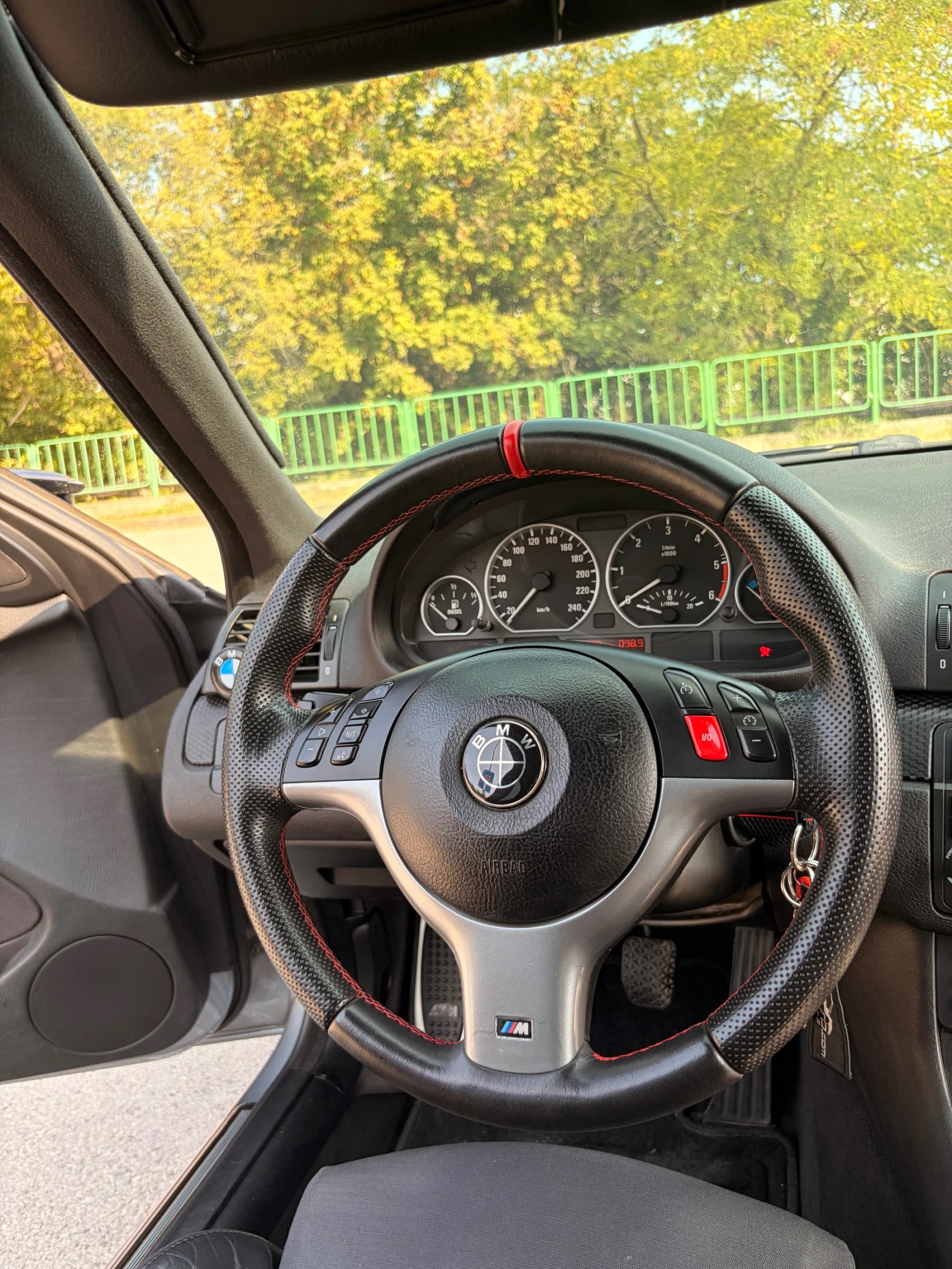 BMW 320 320d, снимка 6 - Автомобили и джипове - 56434492