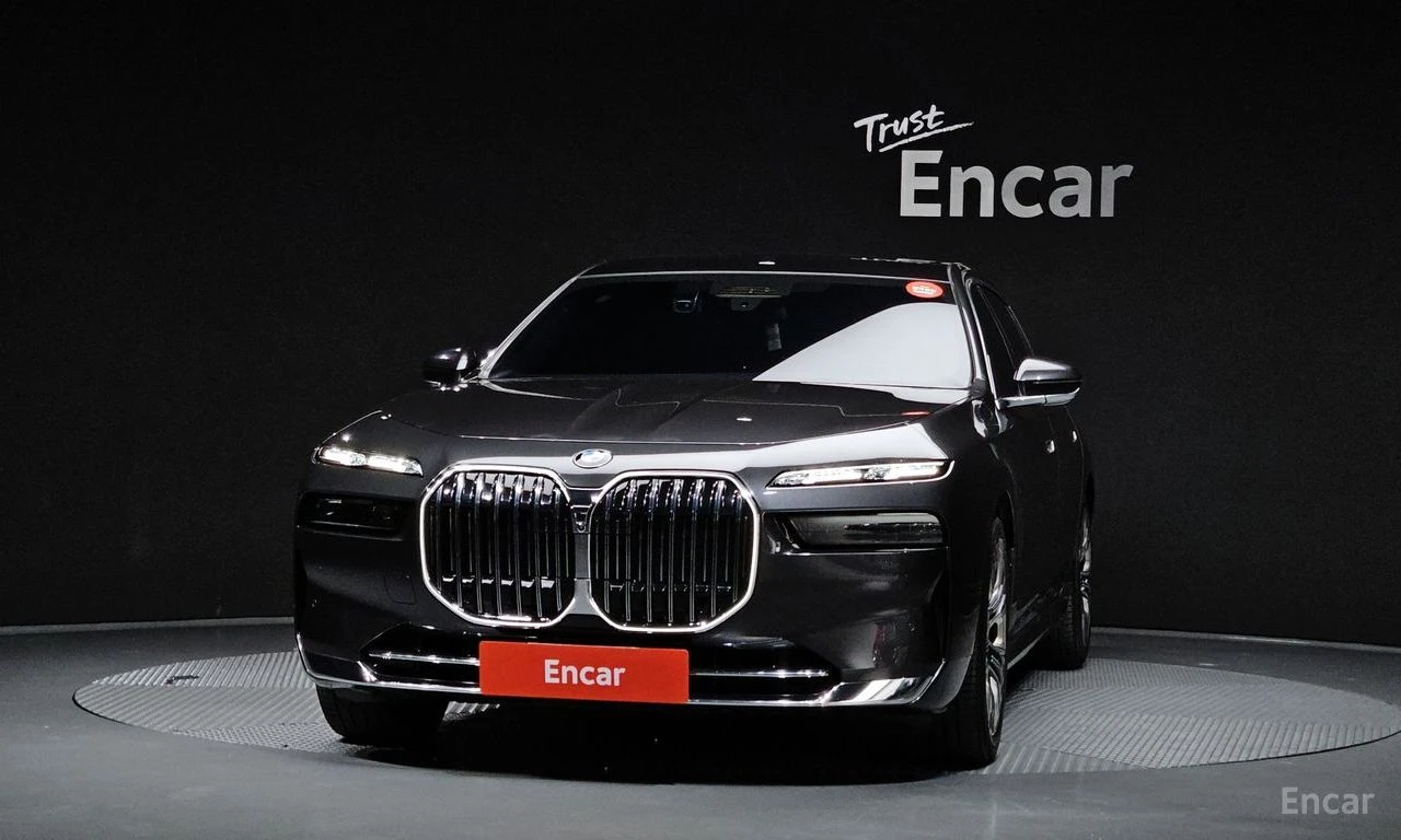 BMW 740 740i sDrive Design Pure Excellence, снимка 3 - Автомобили и джипове - 56677849