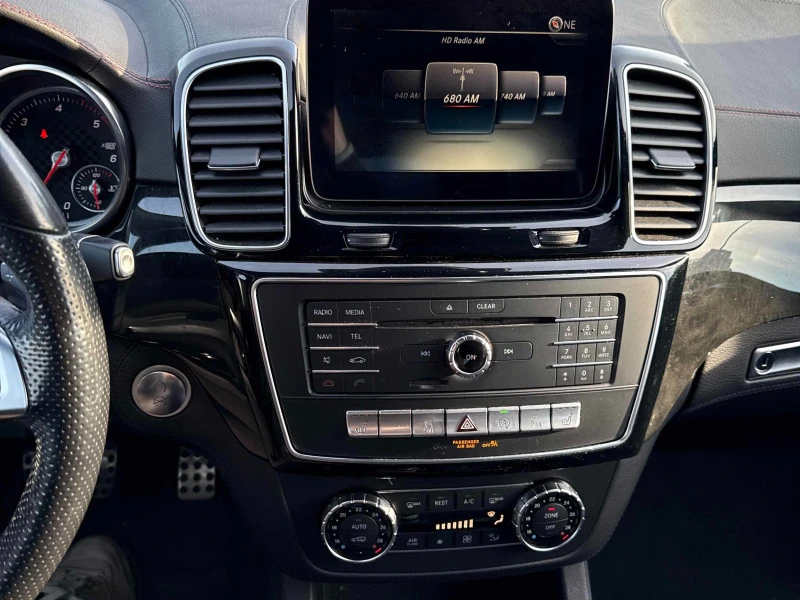 Mercedes-Benz GLE 350 D * * COUPE * * CARFAX * * АВТО КРЕДИТ * * , снимка 9 - Автомобили и джипове - 52894580