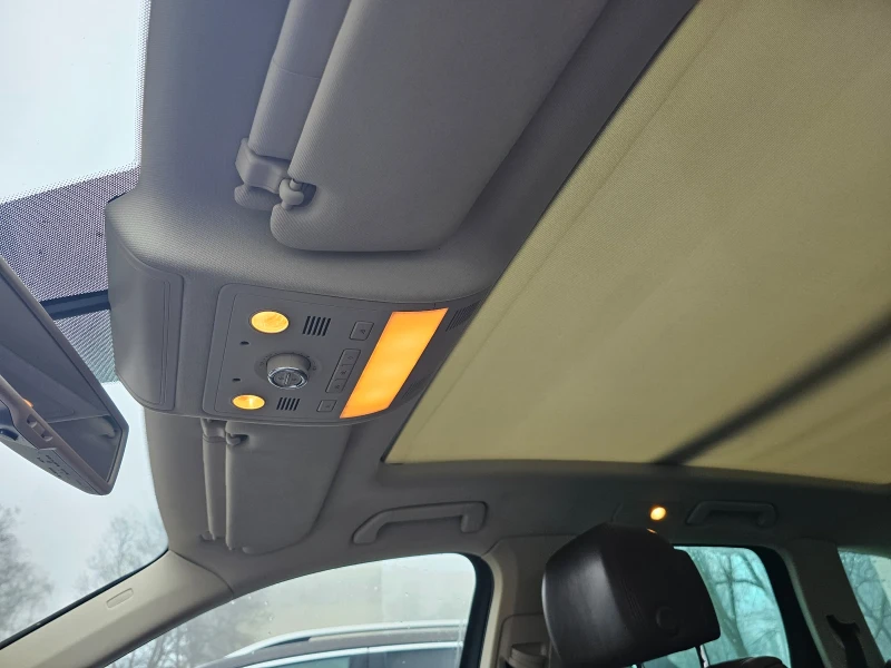 VW Touareg, снимка 6 - Автомобили и джипове - 53283659