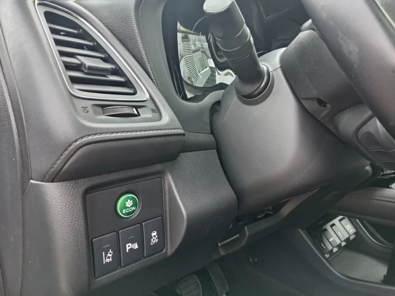 Honda Hr-v 1.6DTEC* LED* KOJA* PANORAMA* KEYLESS* , снимка 7 - Автомобили и джипове - 53453036