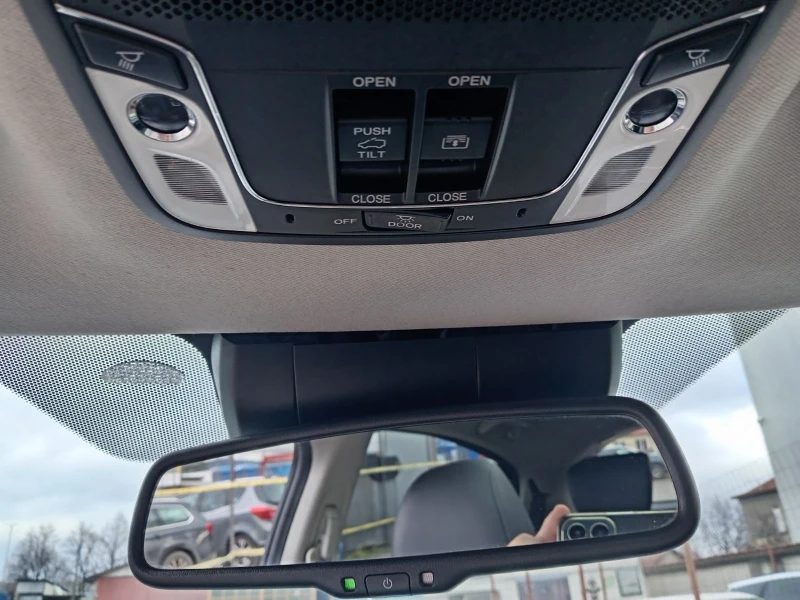 Honda Hr-v 1.6DTEC* LED* KOJA* PANORAMA* KEYLESS* , снимка 14 - Автомобили и джипове - 53453036