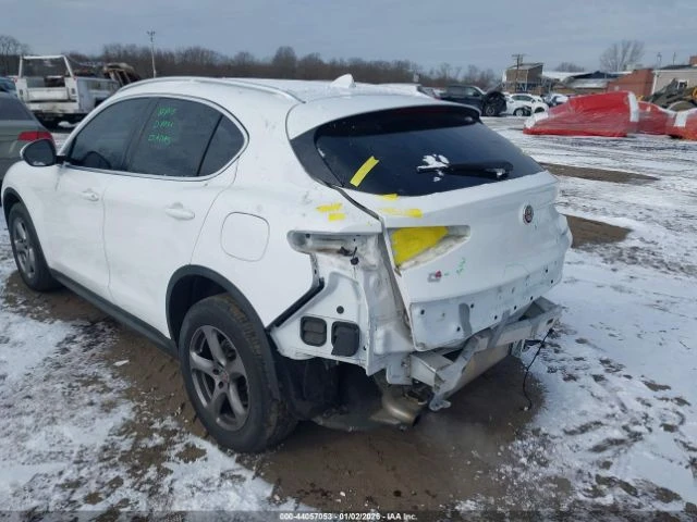 Alfa Romeo Stelvio * AWD* КОЖА* LED*  - изображение 6