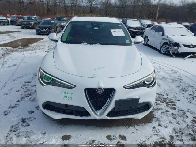 Alfa Romeo Stelvio * AWD* КОЖА* LED*  - изображение 10